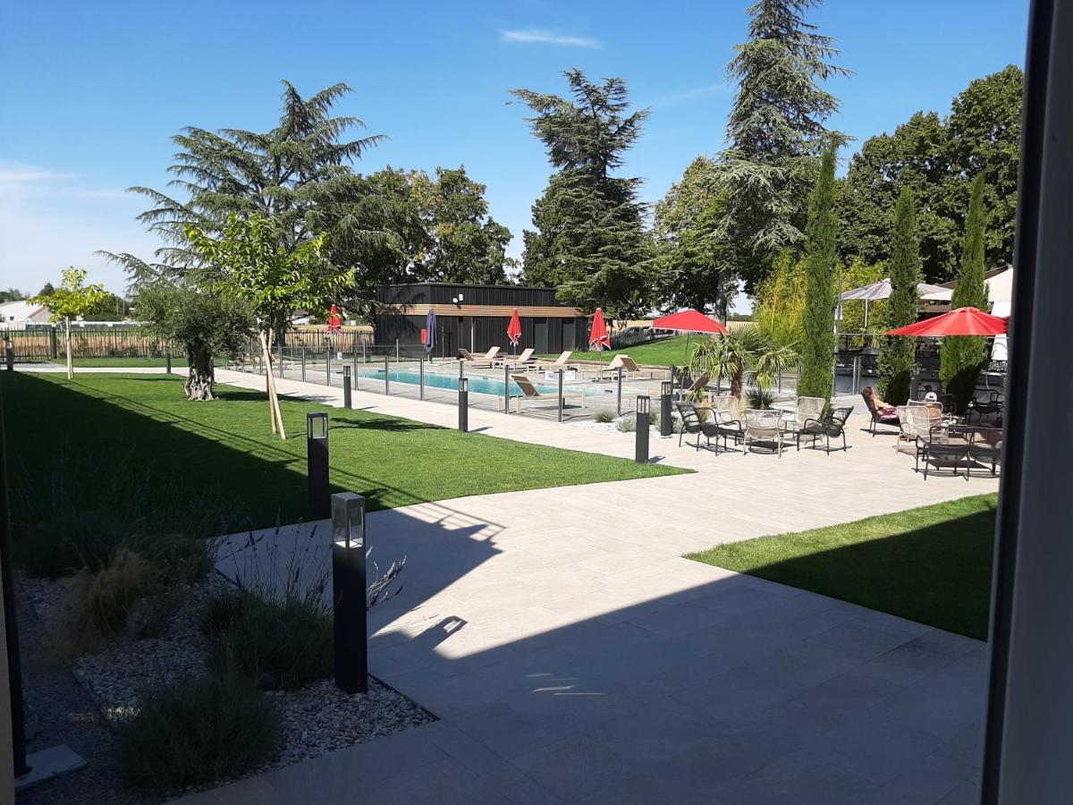 Logis Hotel Relais Saint Jacques - Chateauroux Déols Eksteriør billede