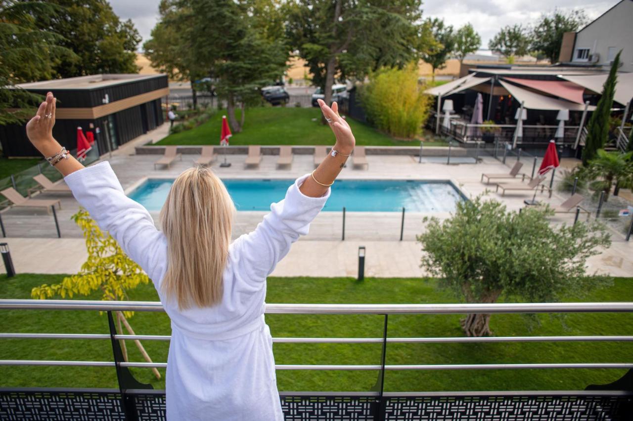 Logis Hotel Relais Saint Jacques - Chateauroux Déols Eksteriør billede