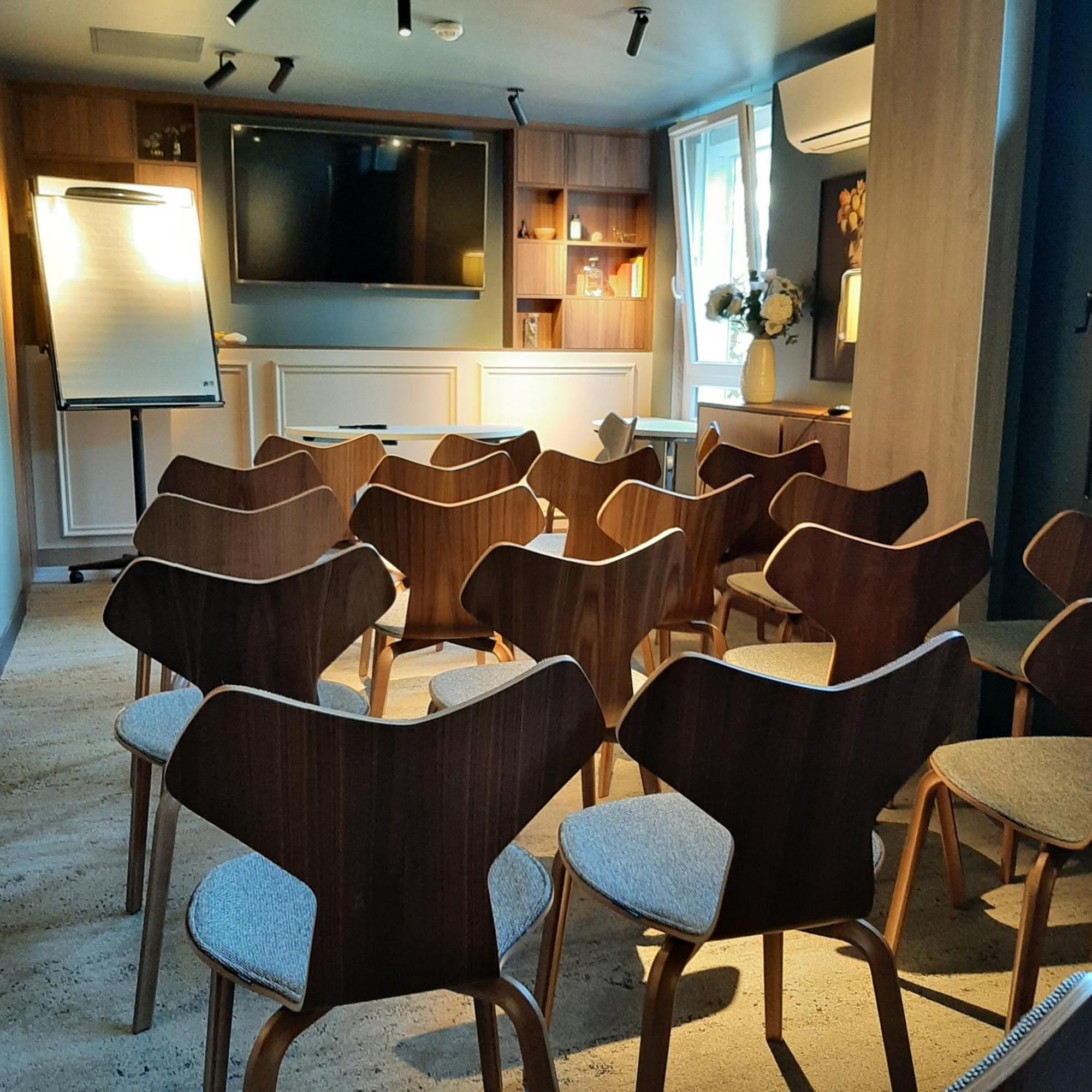 Logis Hotel Relais Saint Jacques - Chateauroux Déols Eksteriør billede