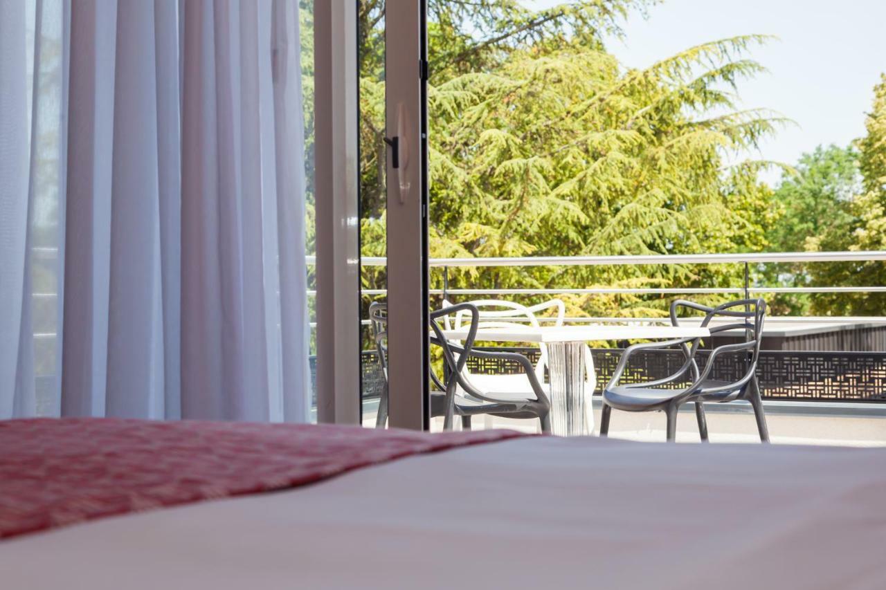 Logis Hotel Relais Saint Jacques - Chateauroux Déols Eksteriør billede