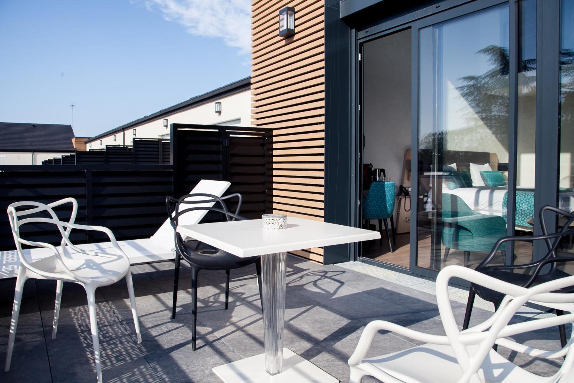 Logis Hotel Relais Saint Jacques - Chateauroux Déols Eksteriør billede