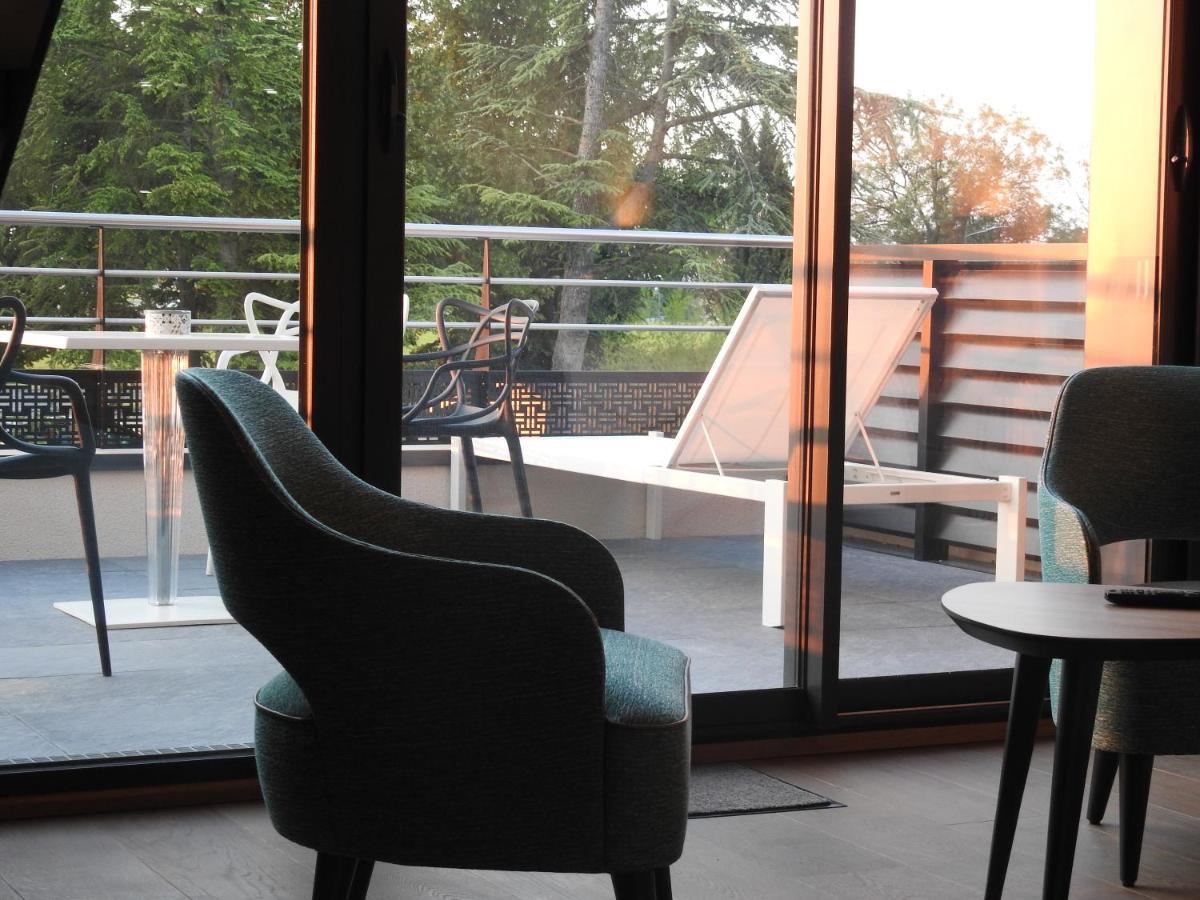Logis Hotel Relais Saint Jacques - Chateauroux Déols Eksteriør billede